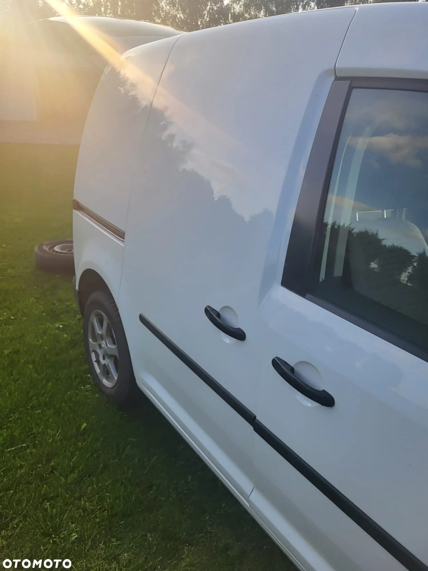 Volkswagen Caddy - 3