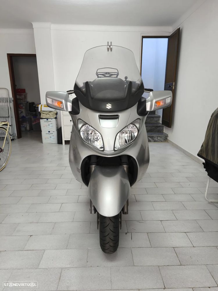 Suzuki Burgman - 1