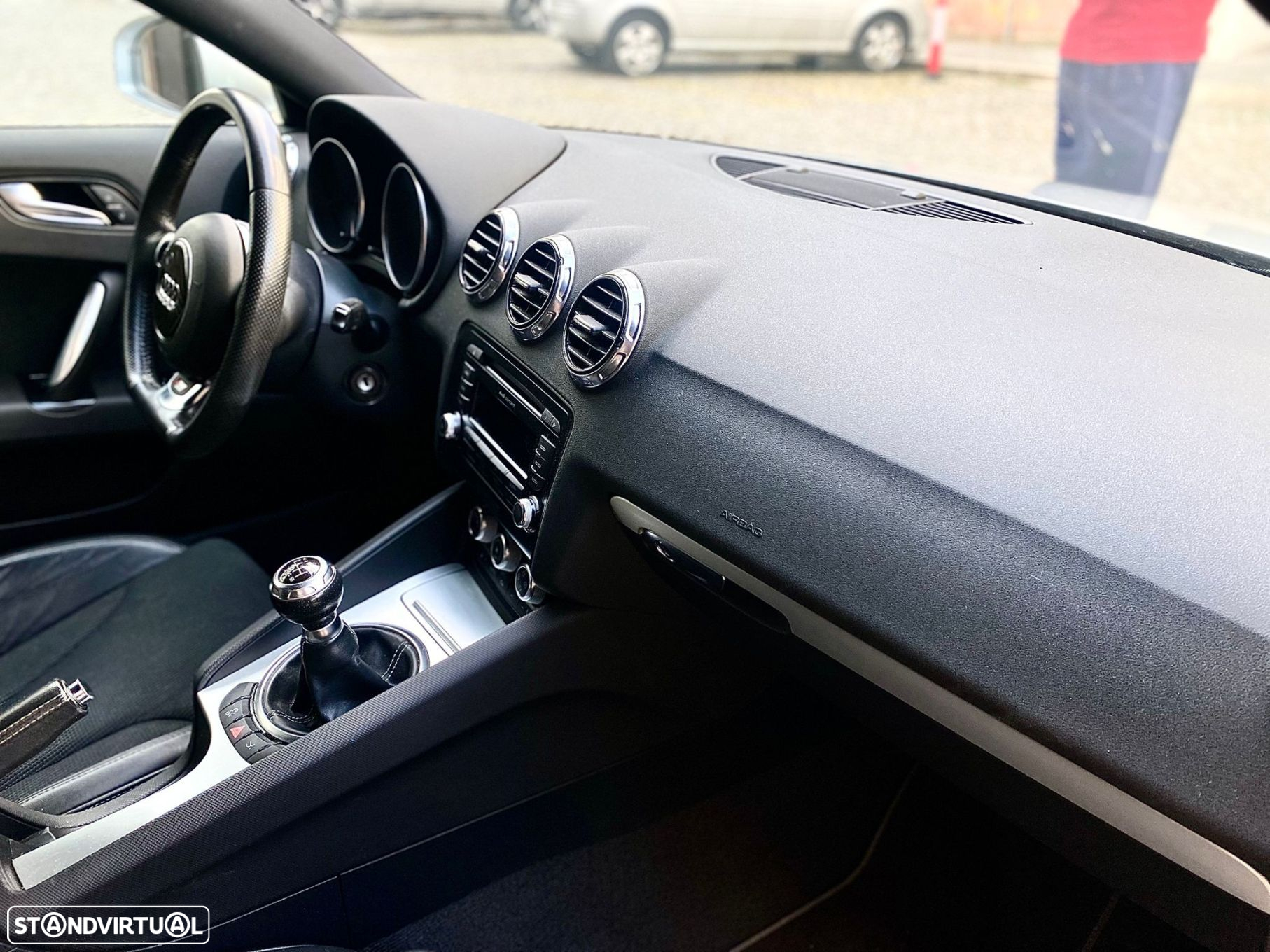 Audi TT Coupé 2.0 TFSI S-line - 22