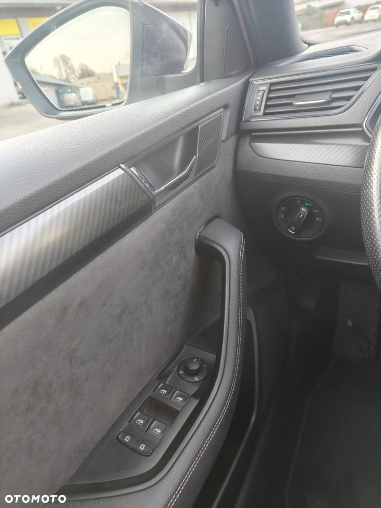 Skoda Superb 2.0 TDI SCR Sportline DSG - 17