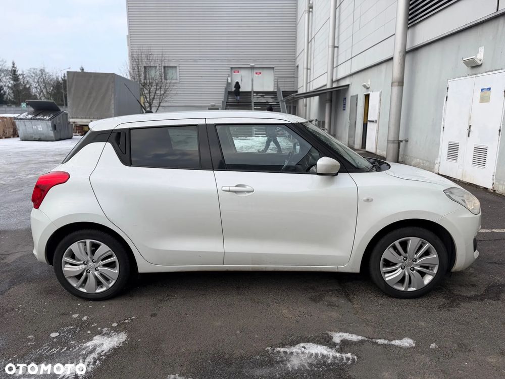 Suzuki Swift - 3