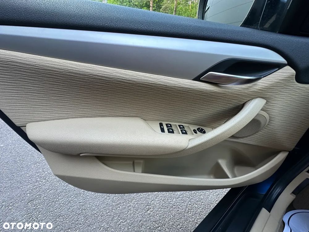 BMW X1 sDrive18i - 29