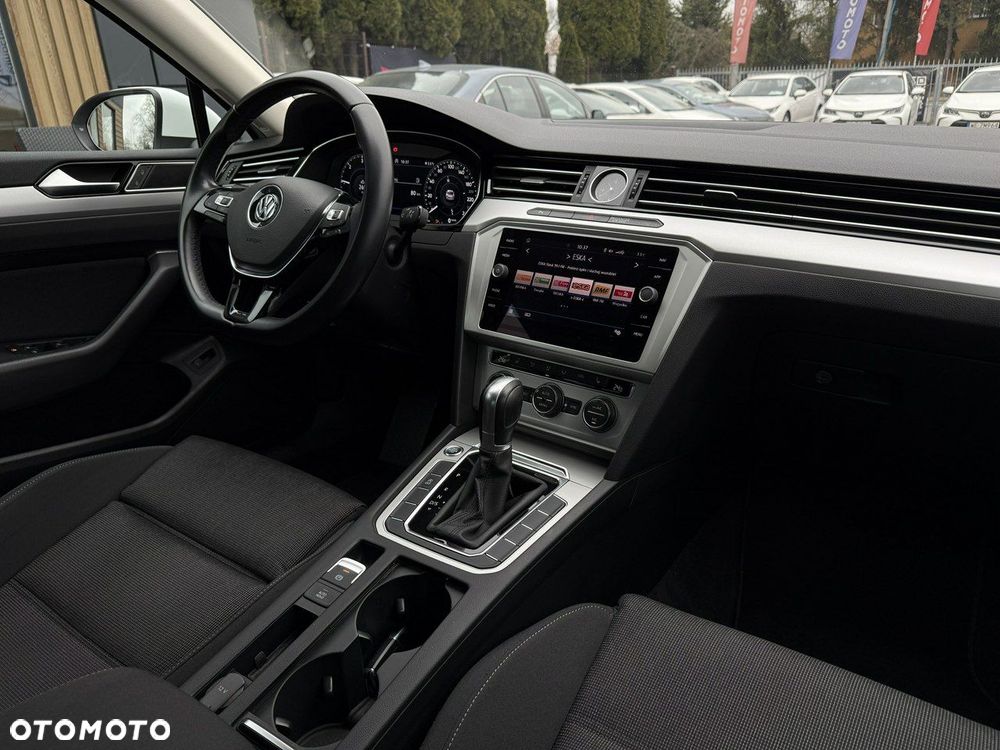 Volkswagen Passat 2.0 TDI SCR Highline DSG - 18