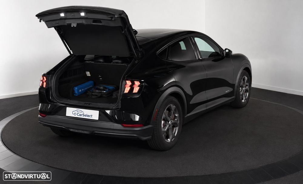 Ford Mustang Mach-E - 11