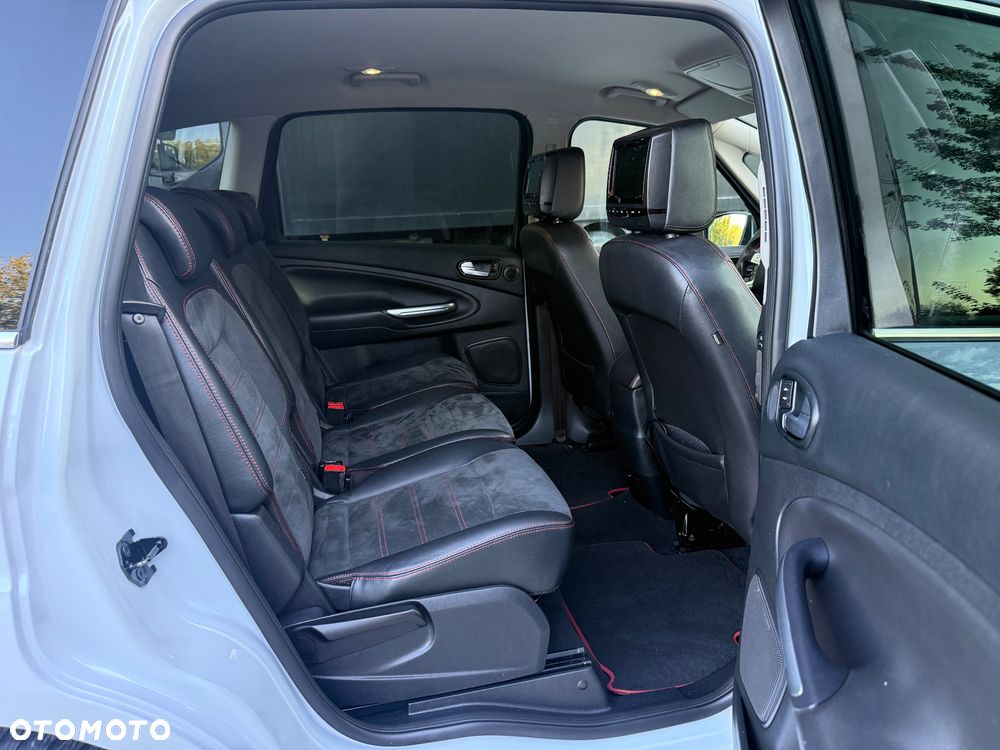 Ford S-Max - 25