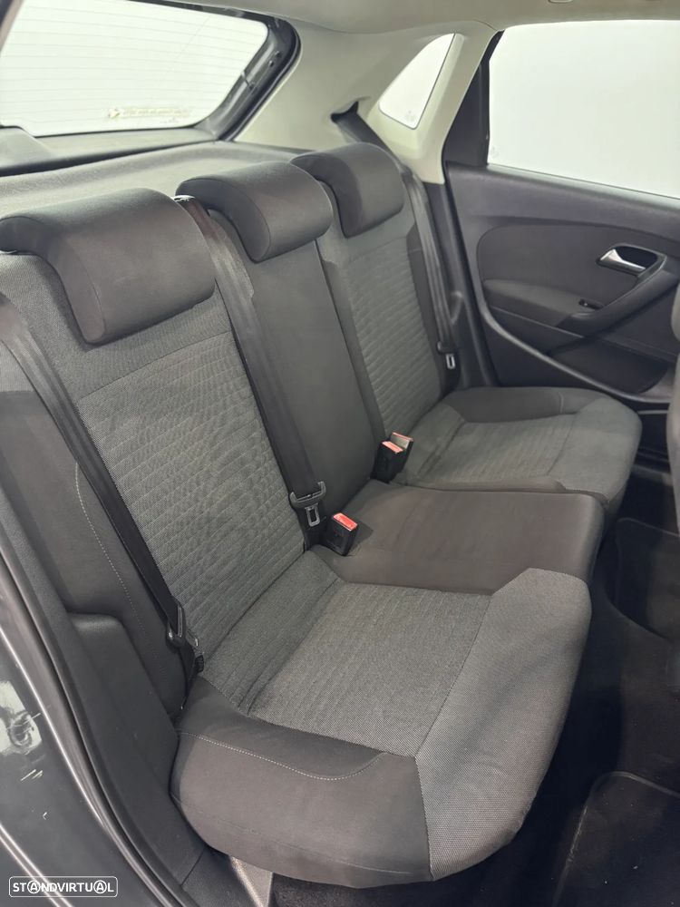 VW Polo 1.6 TDI Confortline - 16