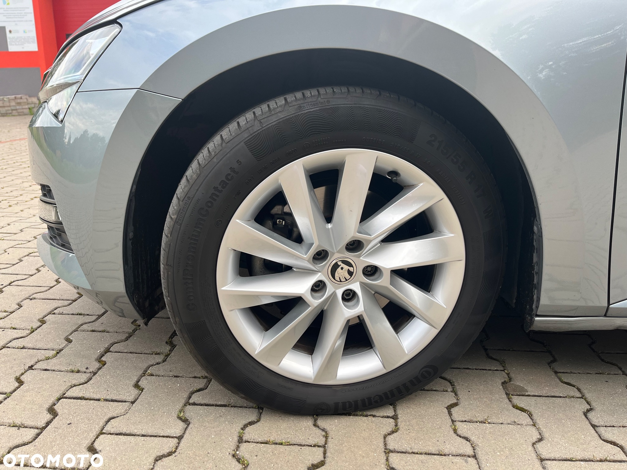 Skoda Superb 2.0 TSI Ambition DSG - 6