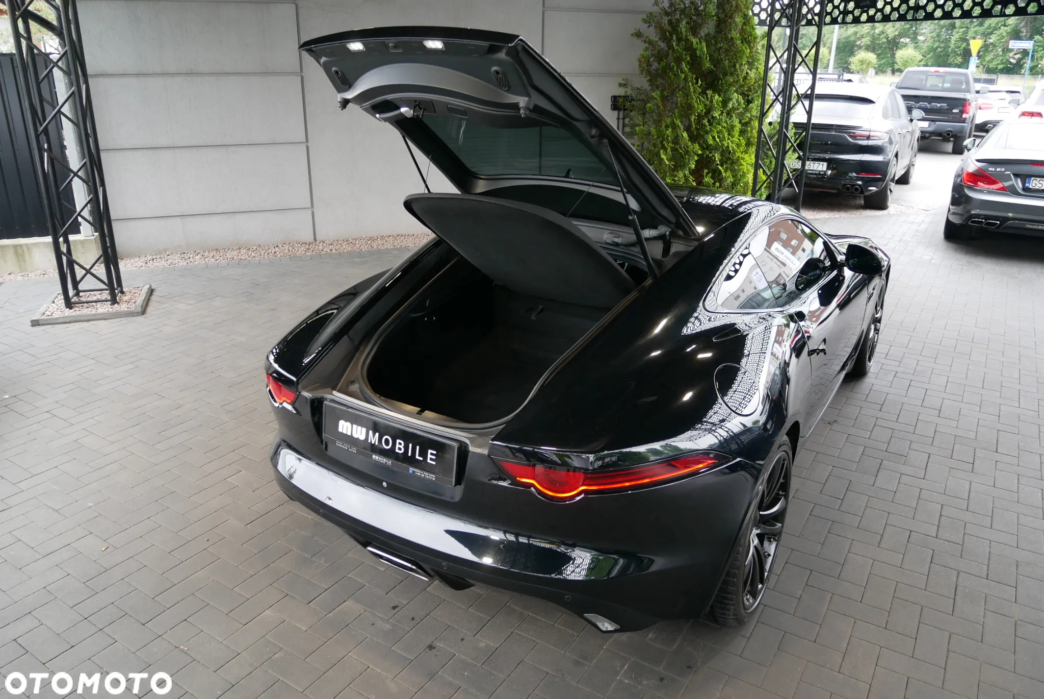 Jaguar F-Type Coupe 2.0 - 34