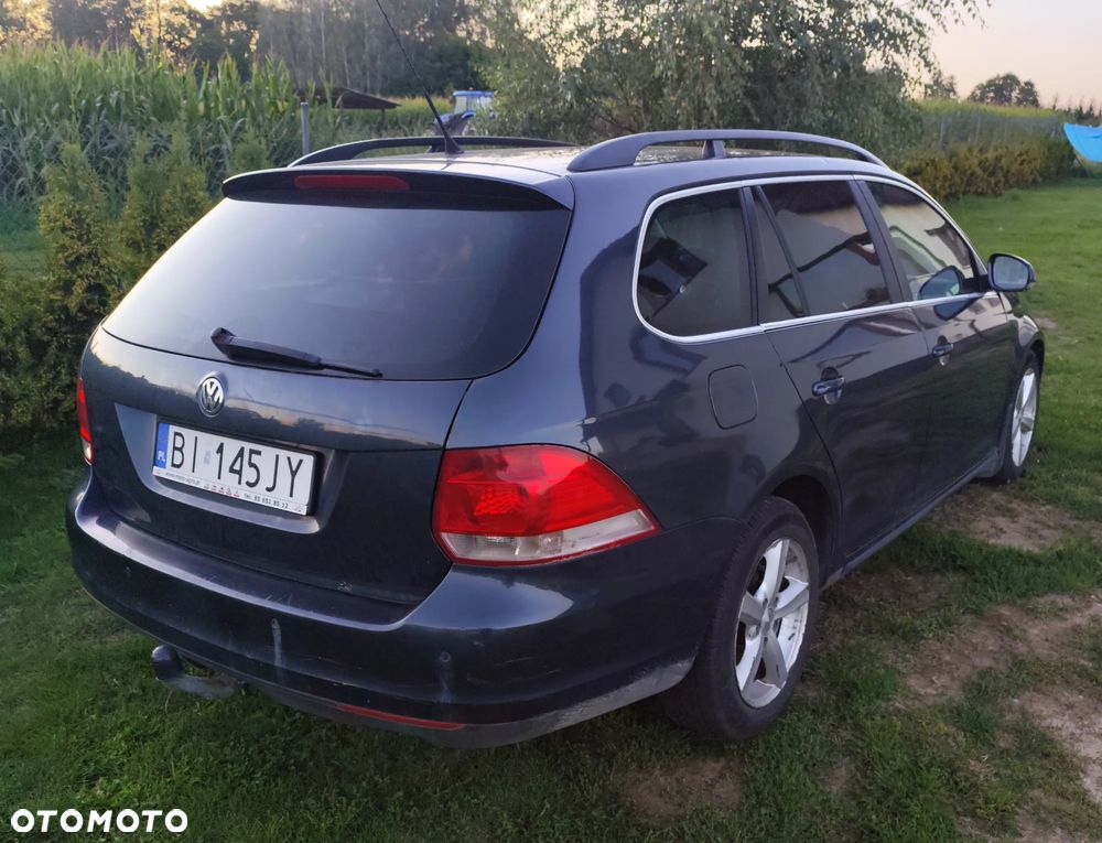 Volkswagen Golf 2.0 TDI Comfortline DSG - 4