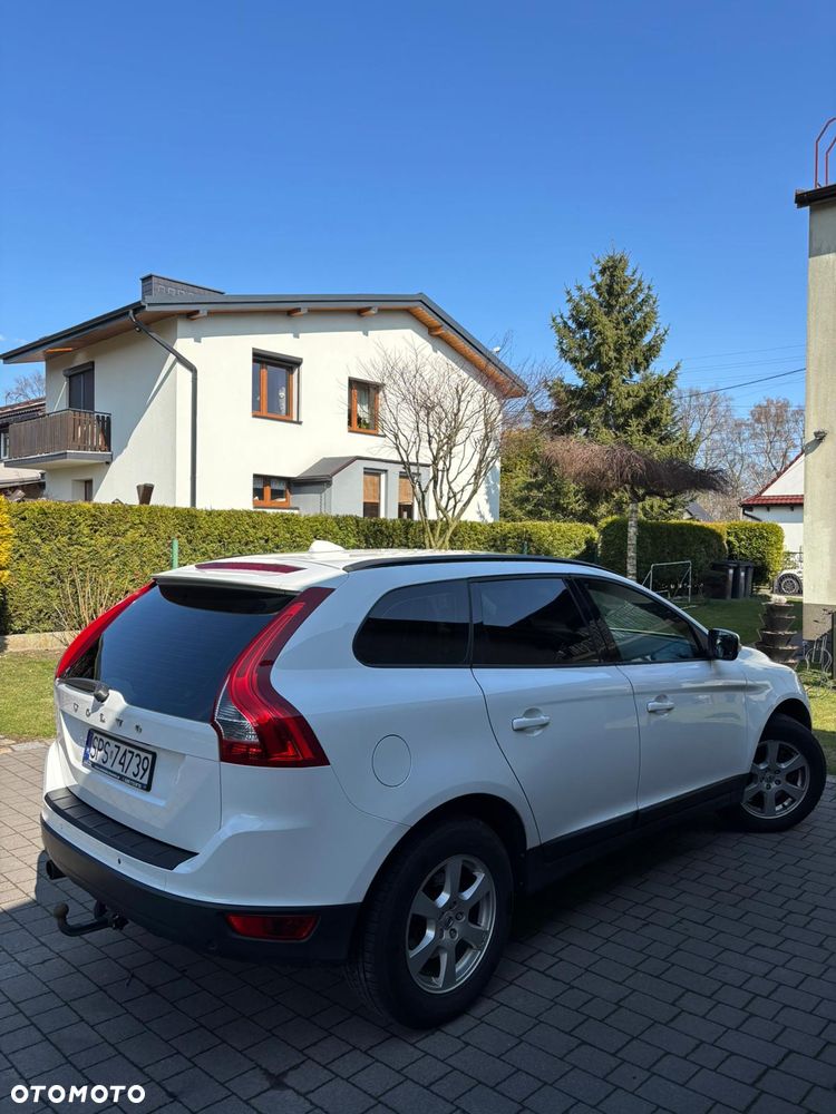 Volvo XC 60 DRIVe Kinetic - 11