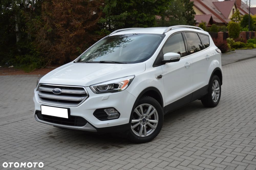 Ford Kuga 2.0 TDCi 2x4 Titanium - 1