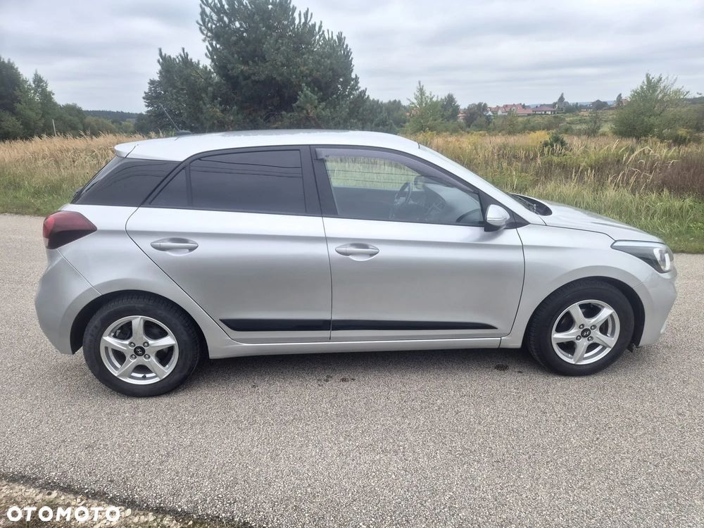 Hyundai i20 1.2 Classic + - 3