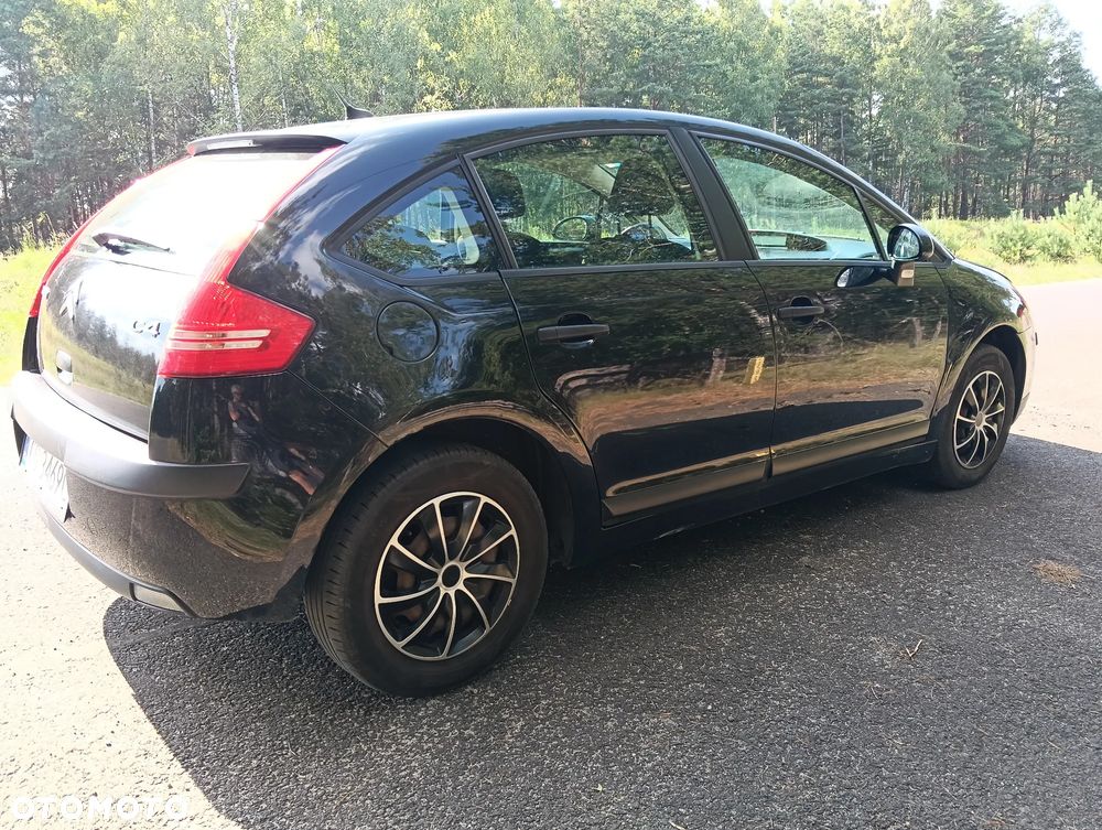 Citroën C4 1.4 16V X - 5
