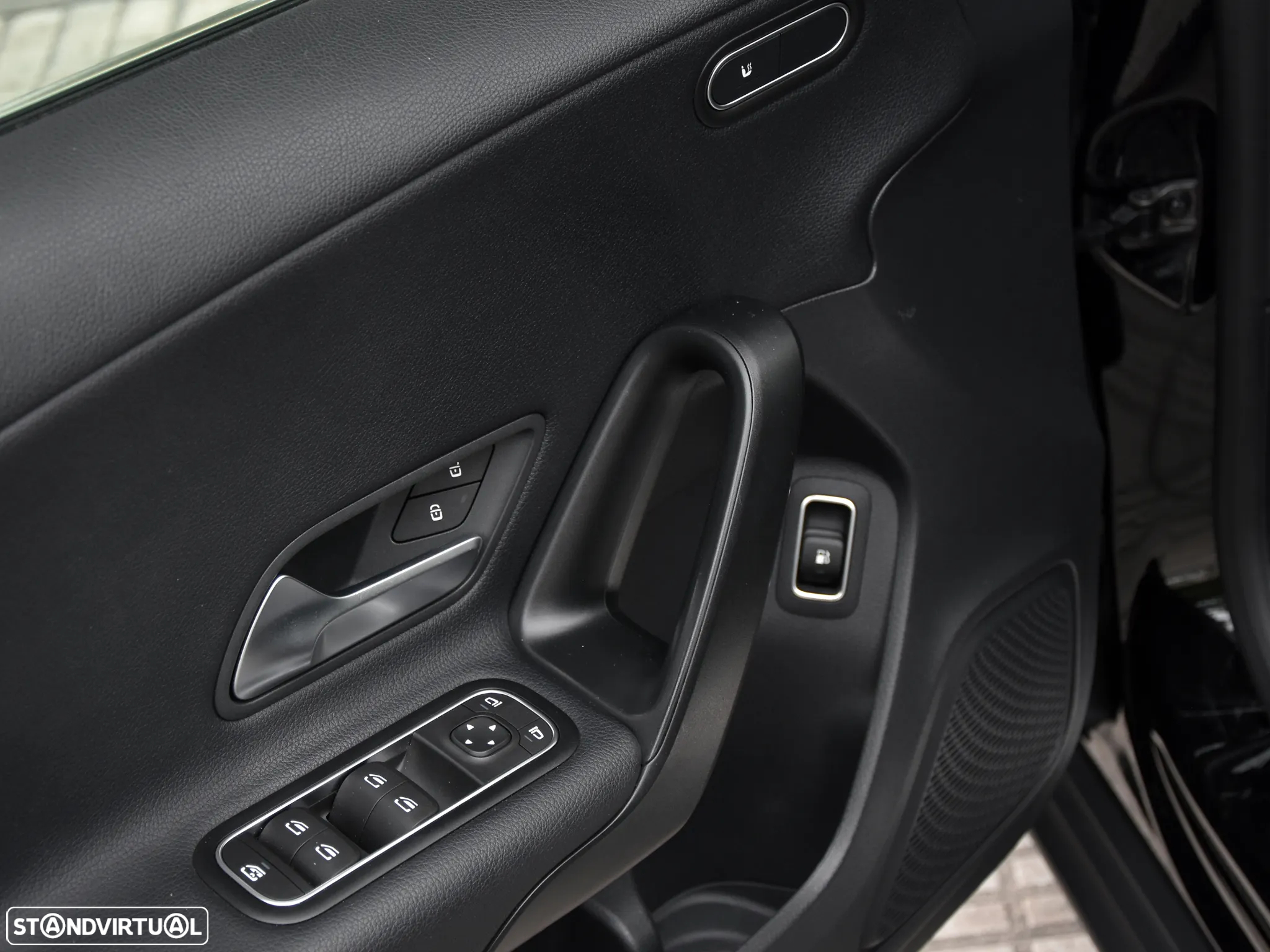 Mercedes-Benz A 250 e Style Plus - 11