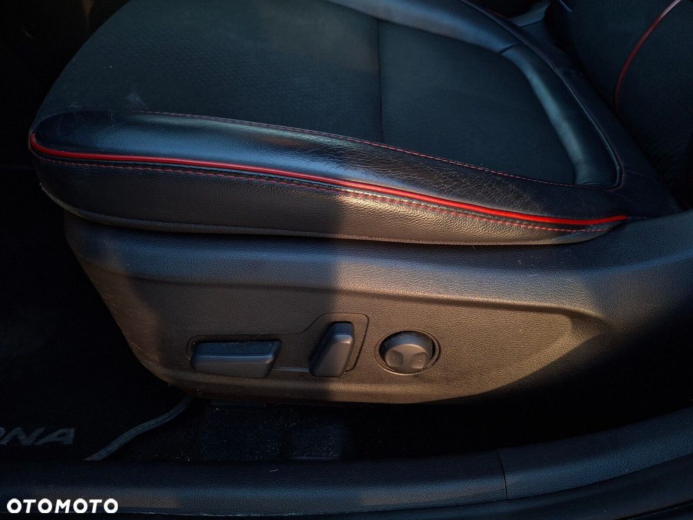 Hyundai Kona - 11