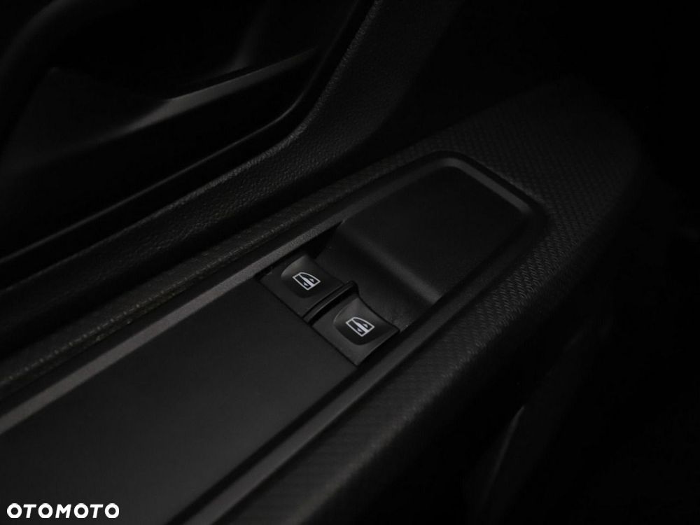 Dacia Sandero Stepway TCe 90 Essential - 30