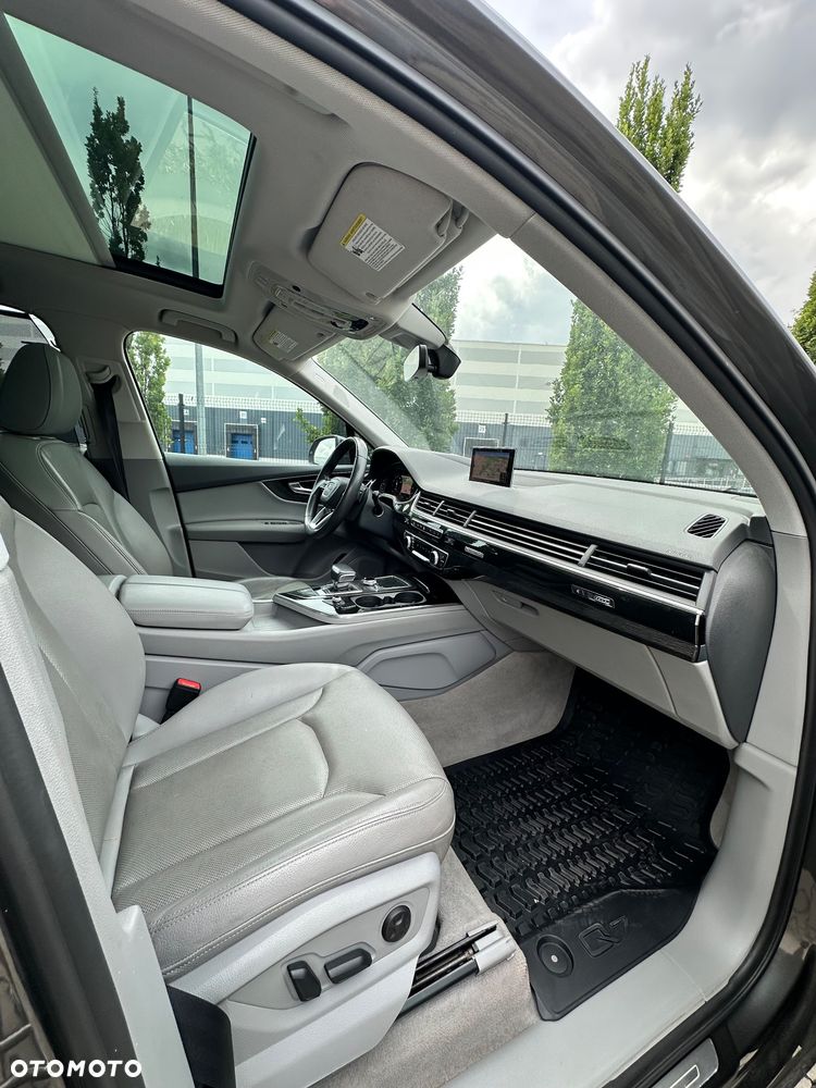 Audi Q7 - 14