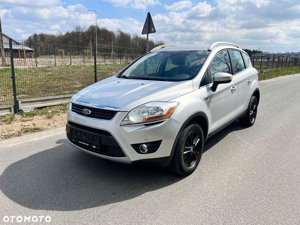 Ford Kuga 2.0 TDCi 2x4 Titanium - 4