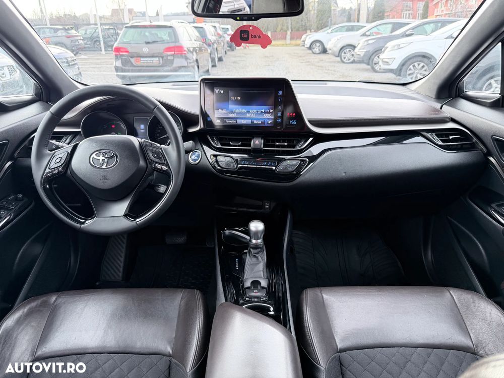 Toyota C-HR Lounge - 5