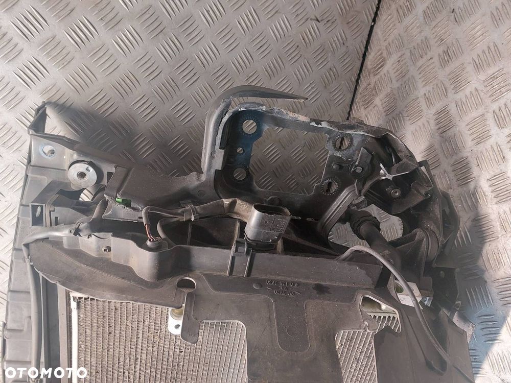 PAS PRZEDNI WZMOCNIENIE CZOŁOWE + KOMPLET CHŁODNIC AUDI A6 C6 2.4 V6 - 8