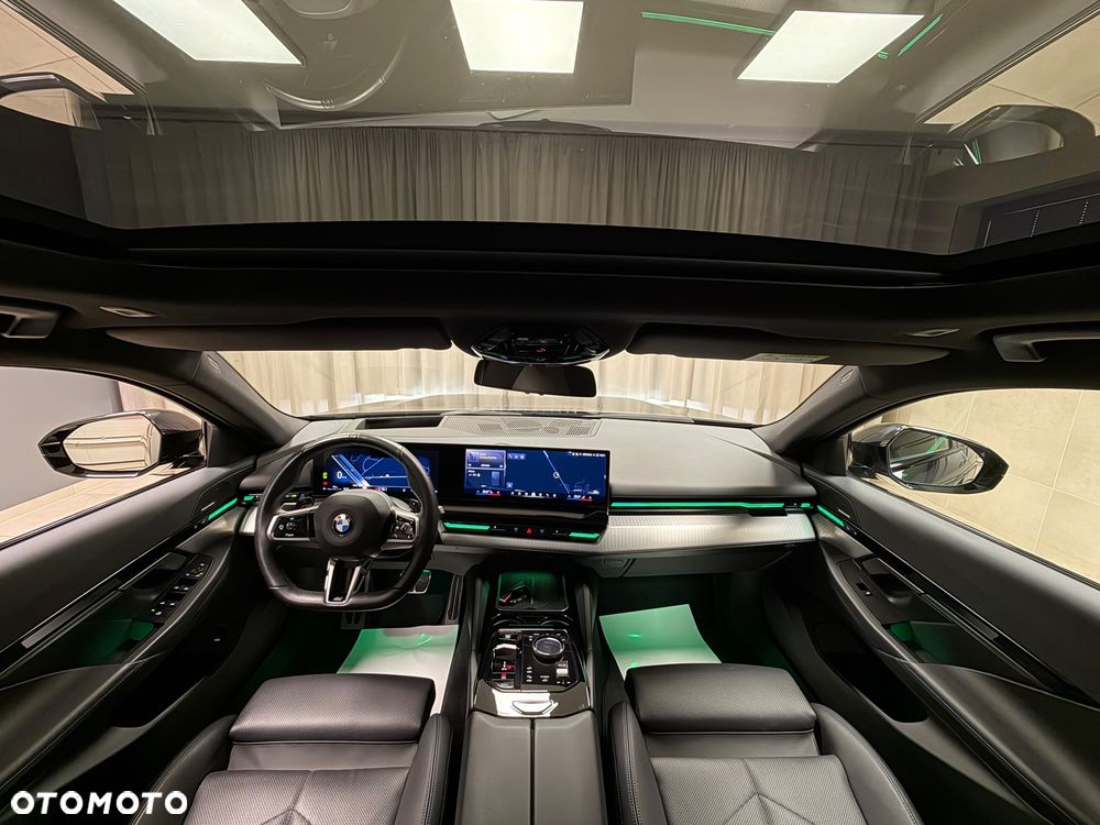 BMW Seria 5 520d xDrive mHEV M Sport - 10