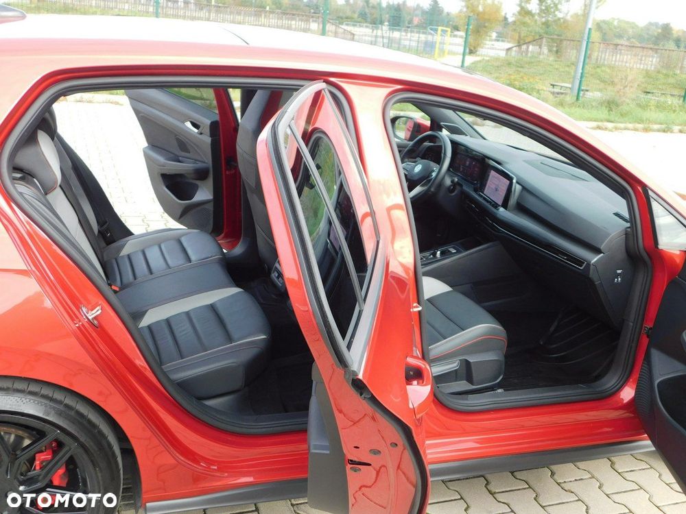 Volkswagen Golf - 9