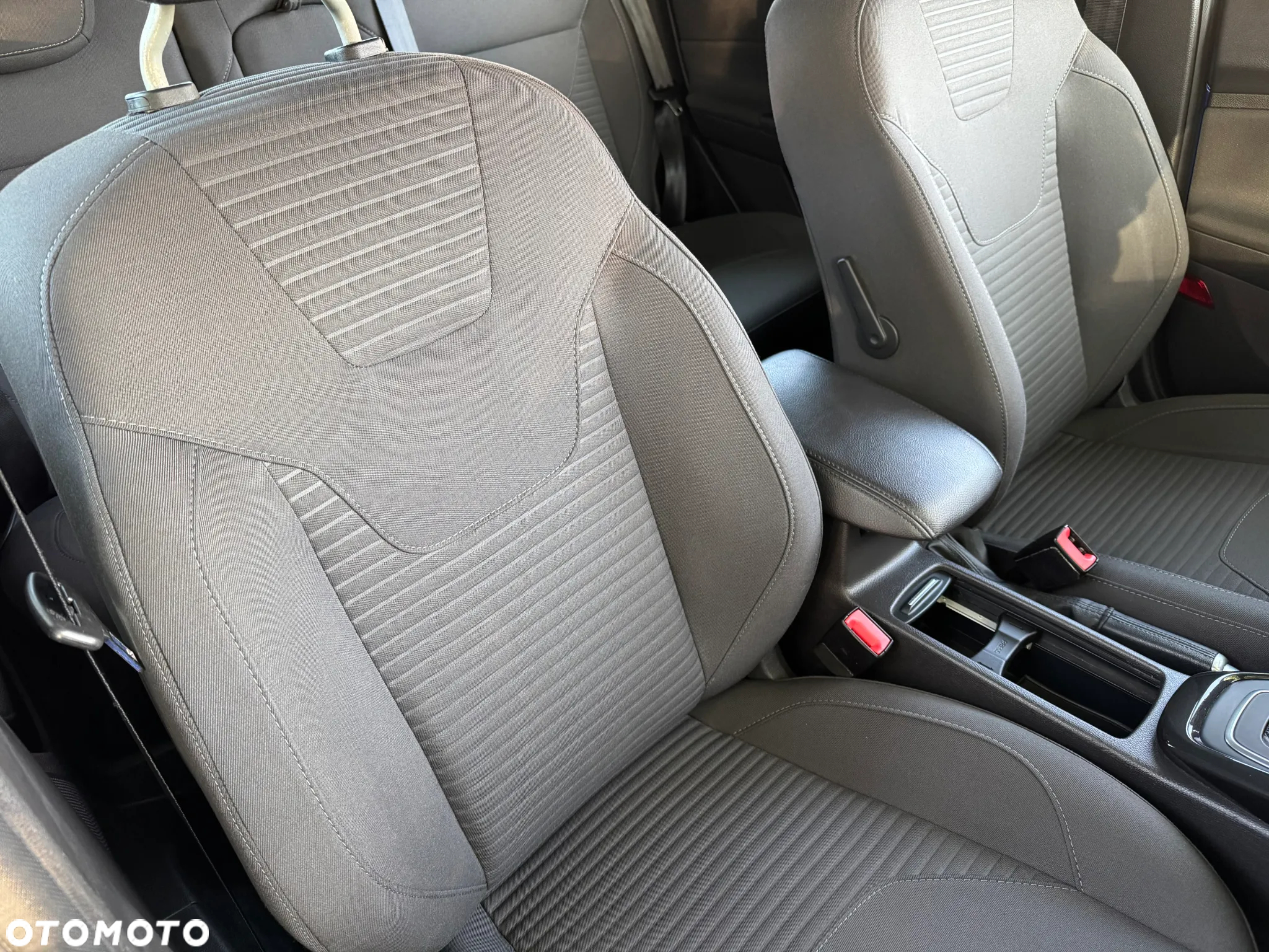 Ford Focus 1.5 EcoBoost Start-Stopp-System COOL&CONNECT - 22