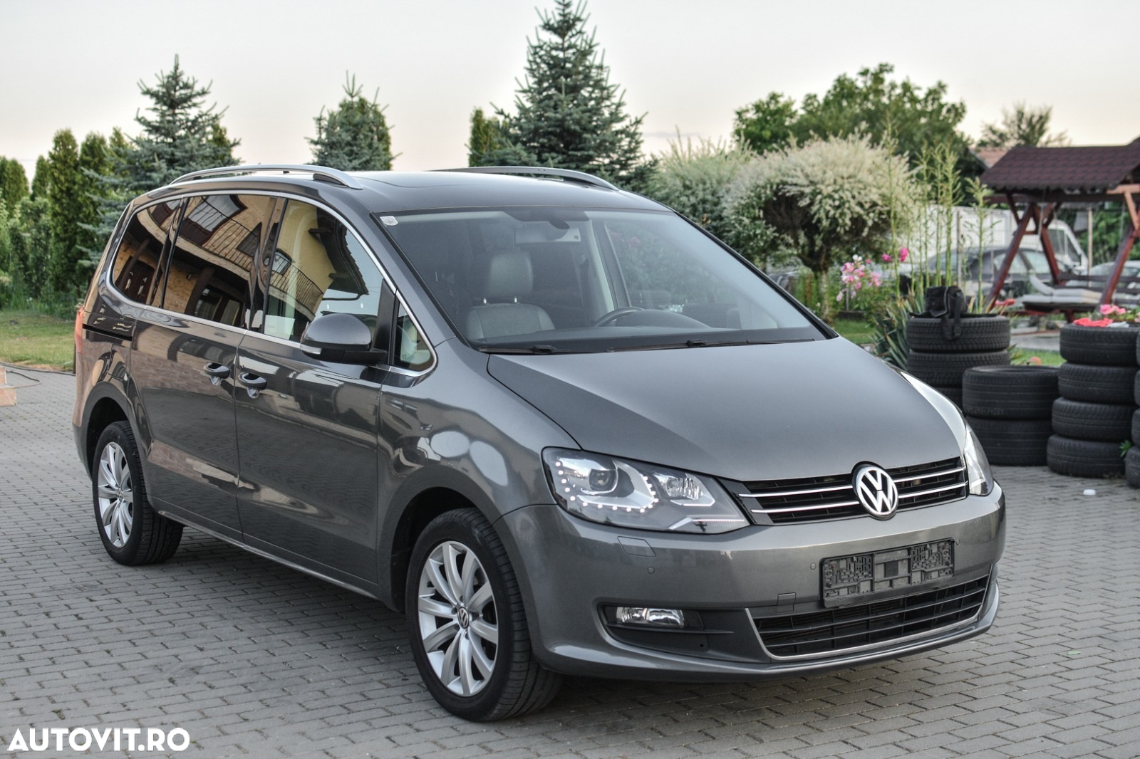Volkswagen Sharan 2.0 TDI DSG BlueMotion Technology Highline - 27