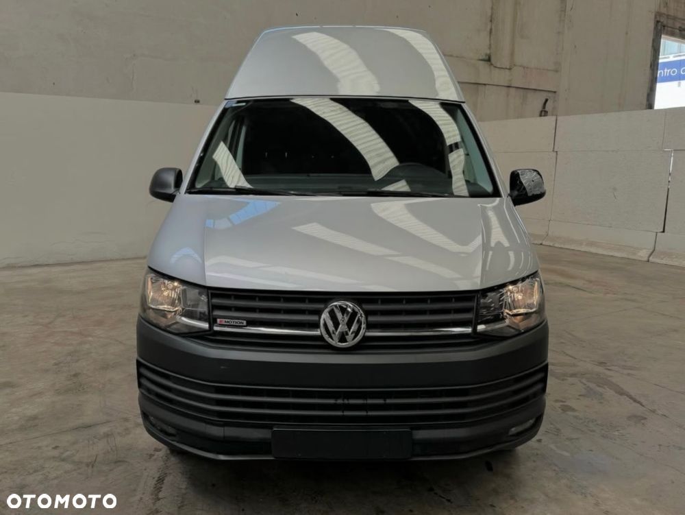 Volkswagen Transporter - 4