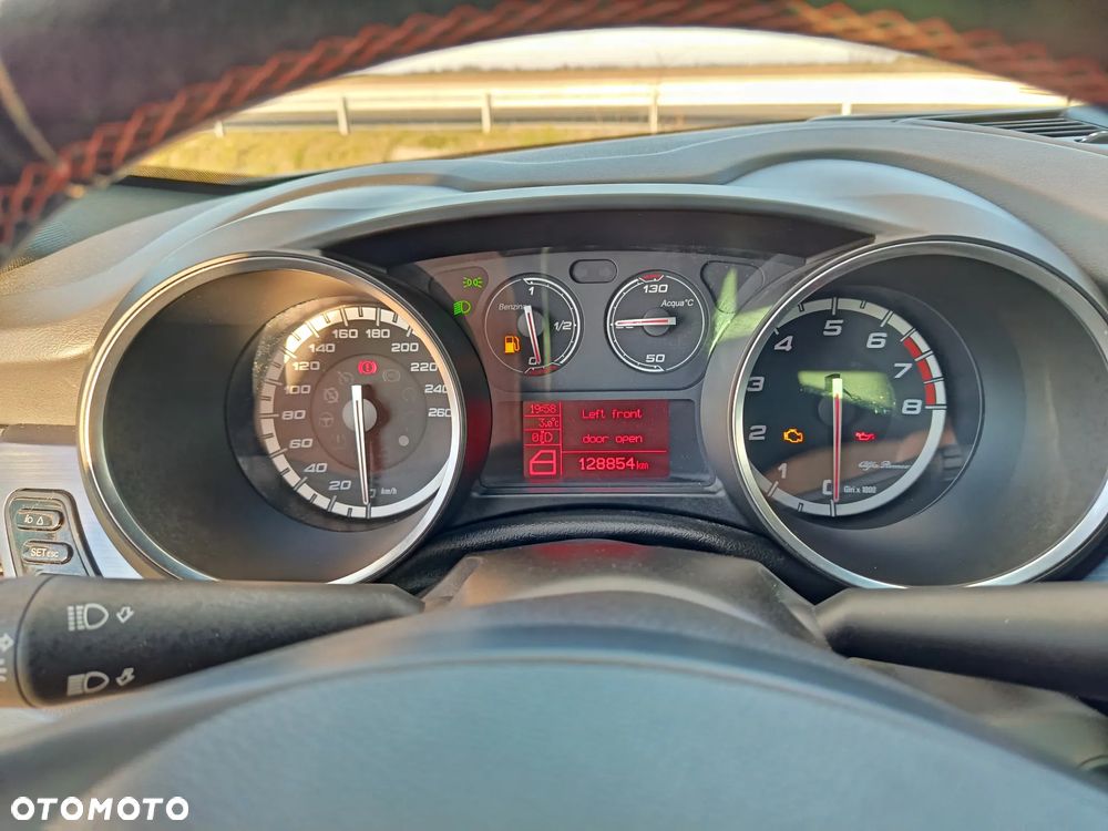 Alfa Romeo Giulietta 1.8 TBi 16V Quadrifoglio Verde - 25