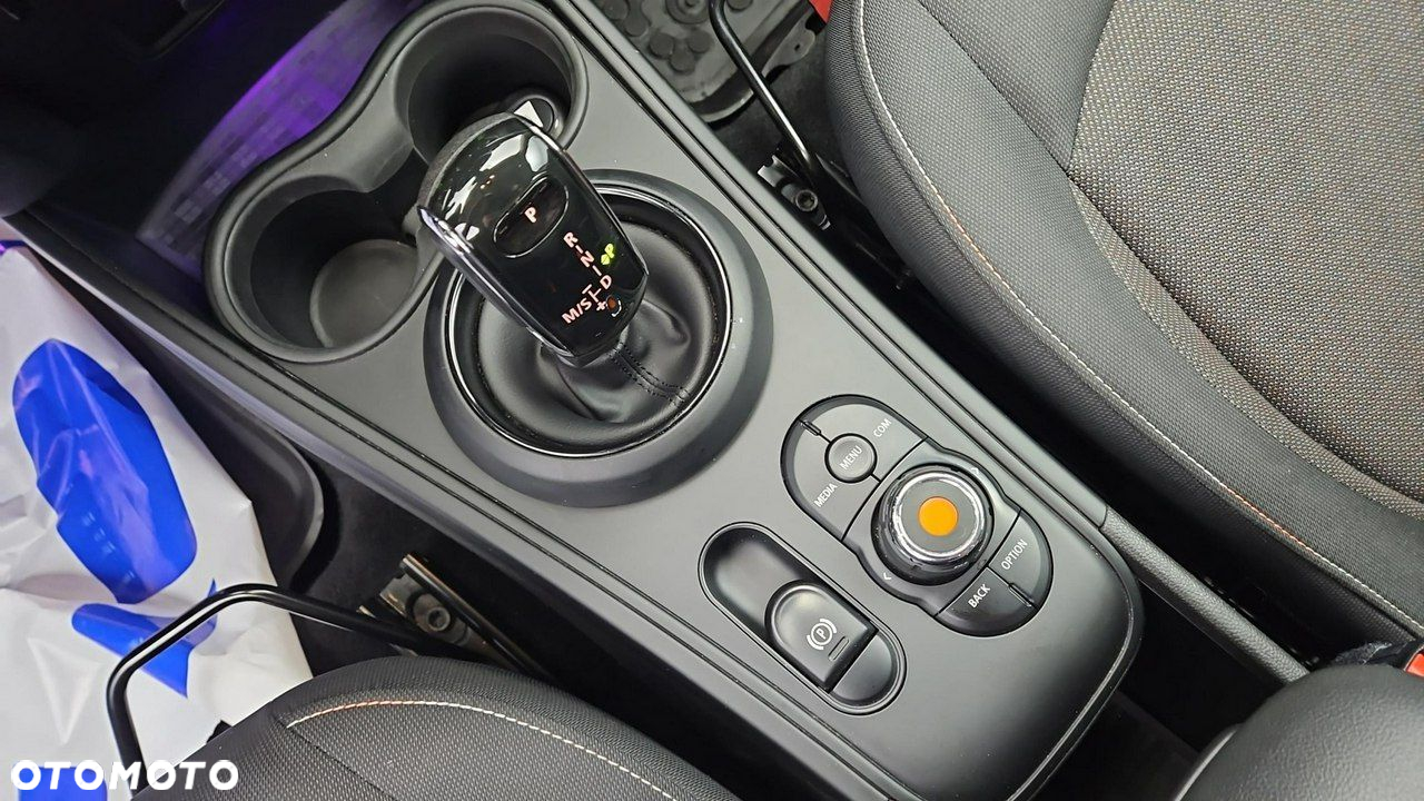 MINI Countryman - 18