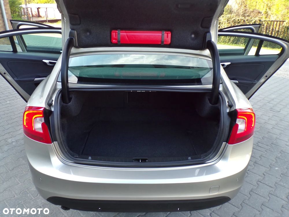 Volvo S60 D4 Summum - 28