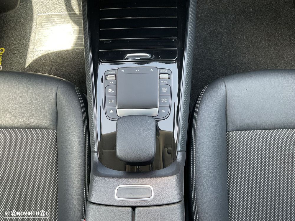 Mercedes-Benz GLA 200 d - 36