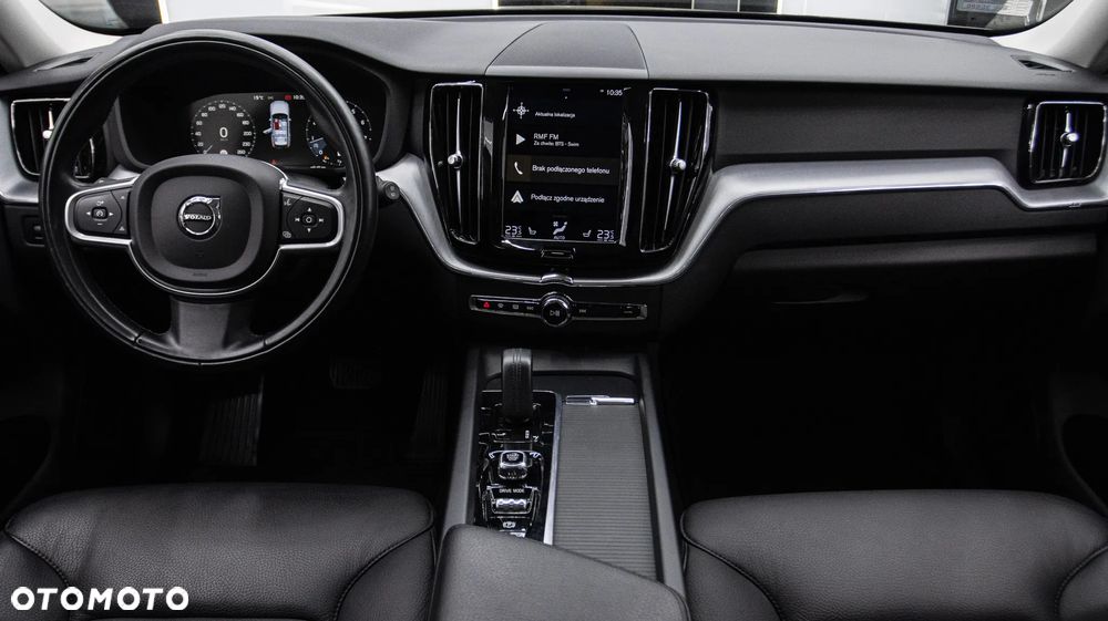 Volvo XC 60 T5 AWD Momentum Pro - 17