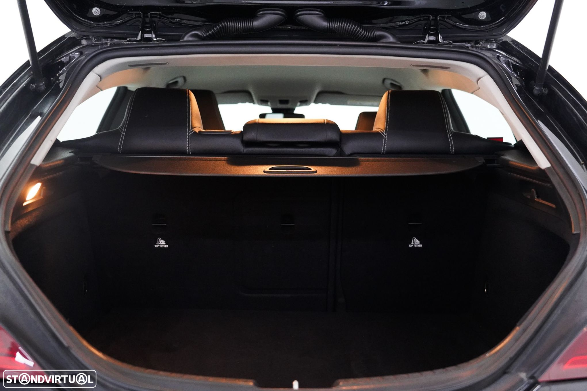Mercedes-Benz CLA 200 d Shooting Brake Urban Aut. - 18