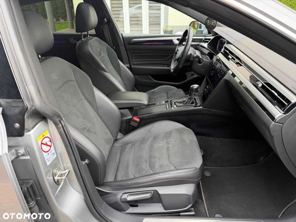 Volkswagen Arteon 2.0 TDI R-Line DSG - 26