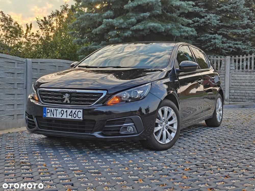 Peugeot 308 - 1
