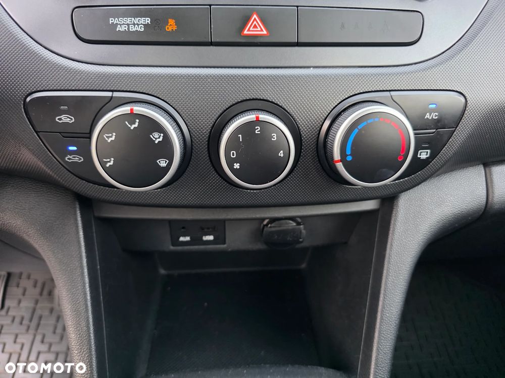 Hyundai i10 1.0 BlueDrive Go - 13