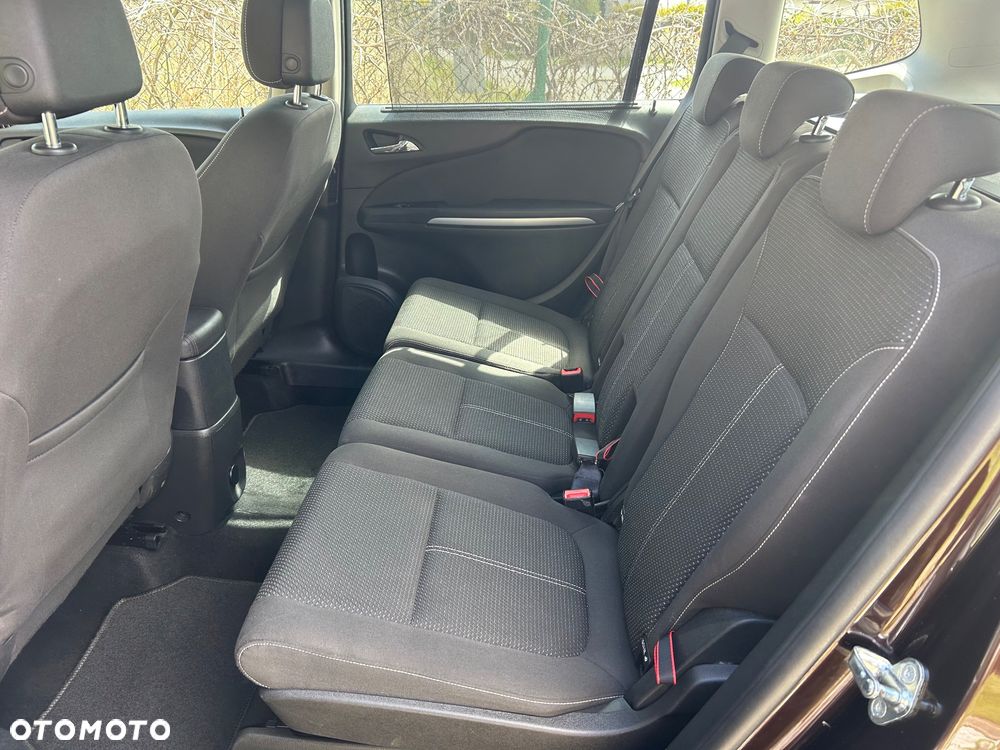 Opel Zafira Tourer 1.4 Turbo Style - 28