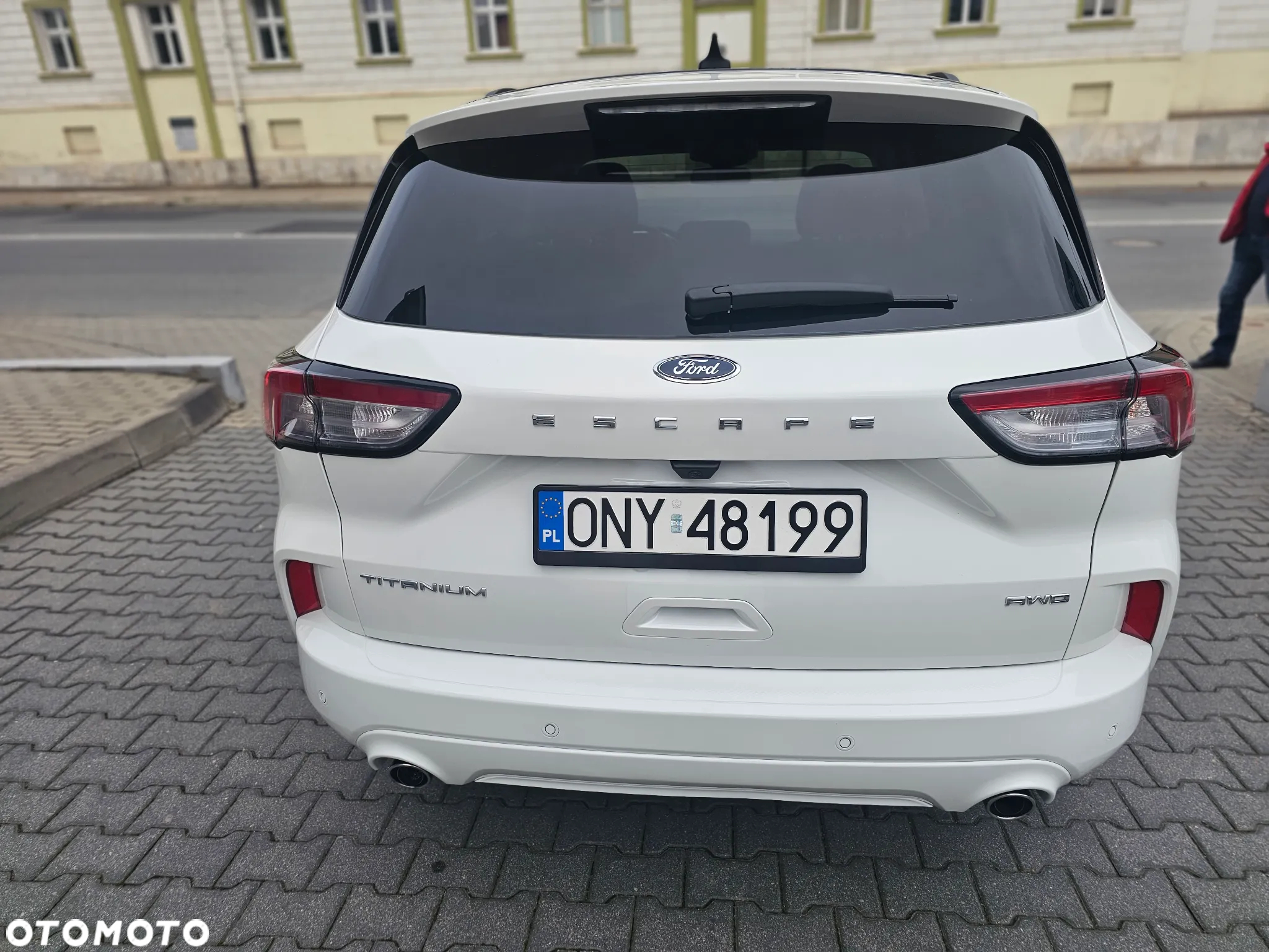 Ford Escape 2.0 EcoBoost AWD Titanium - 4