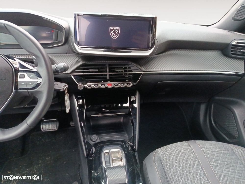 Peugeot 2008 - 11