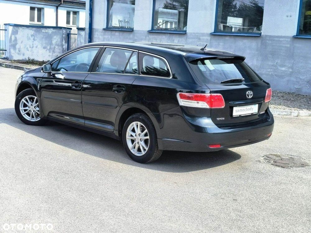 Toyota Avensis - 3