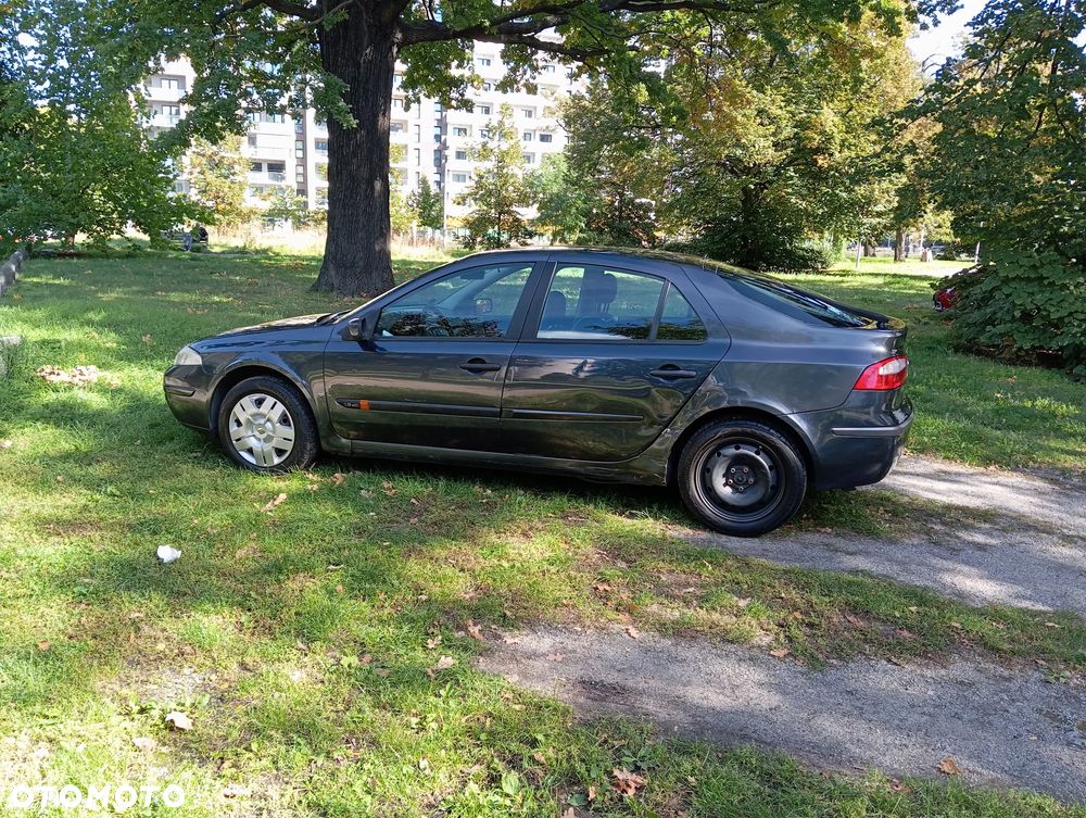 Renault Laguna - 16