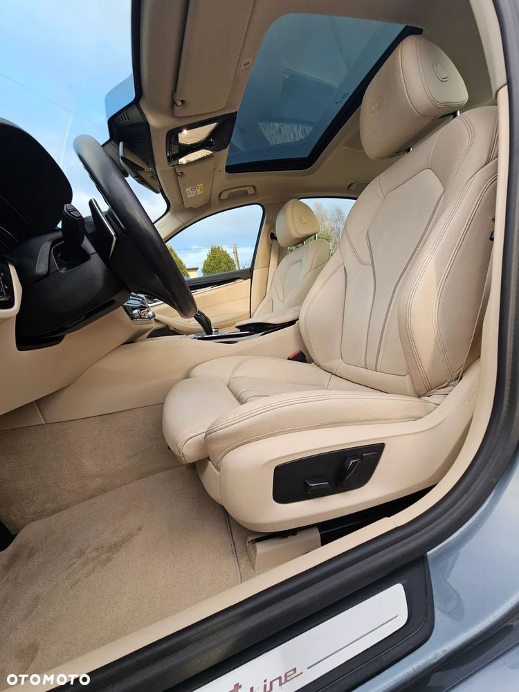BMW Seria 5 520d xDrive Sport Line sport - 17