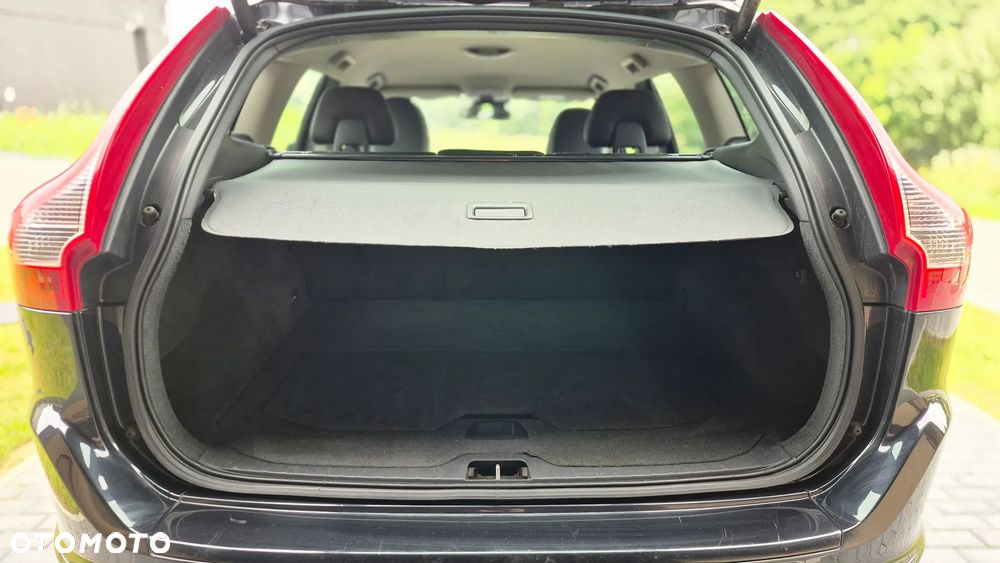 Volvo XC 60 D4 AWD Kinetic - 16
