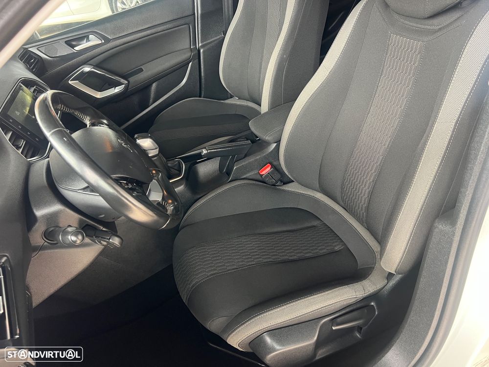 Peugeot 308 PureTech 110 Stop & Start Style - 22