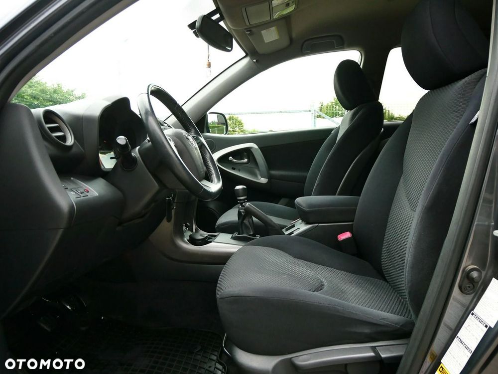 Toyota RAV4 2.0 4x4 Sol - 10