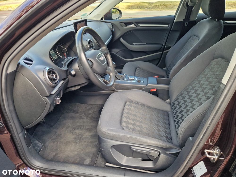 Audi A3 Sportback - 18