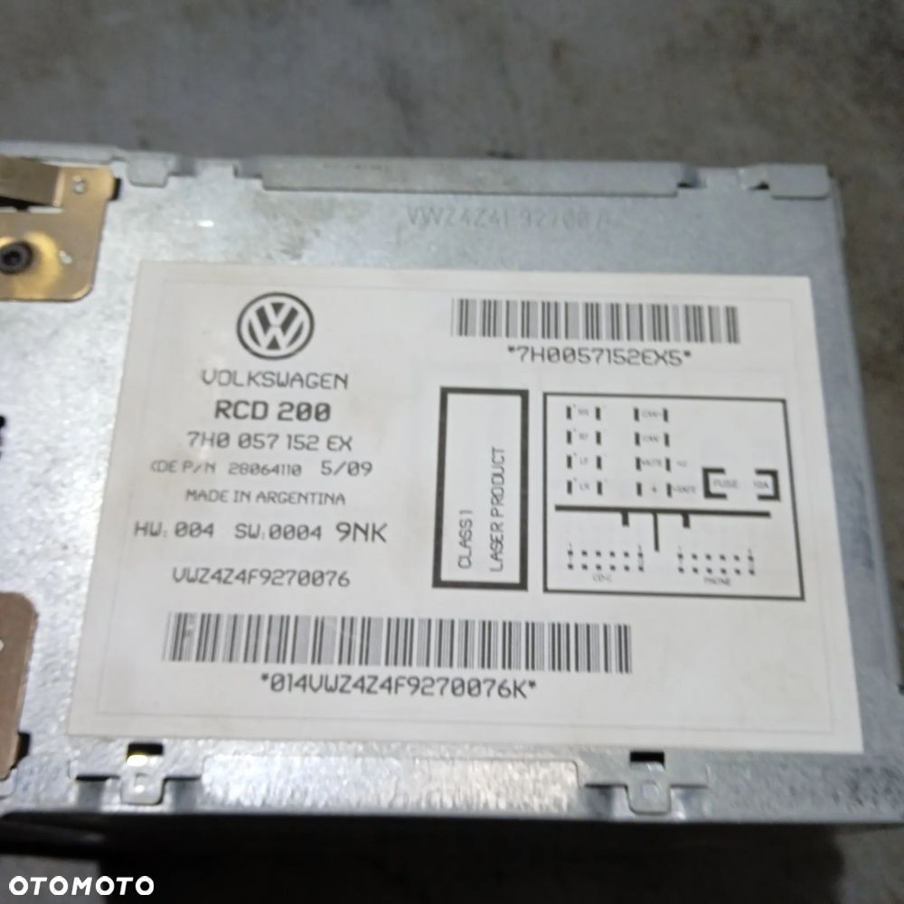 Radio T5 7H0057152EX - 3