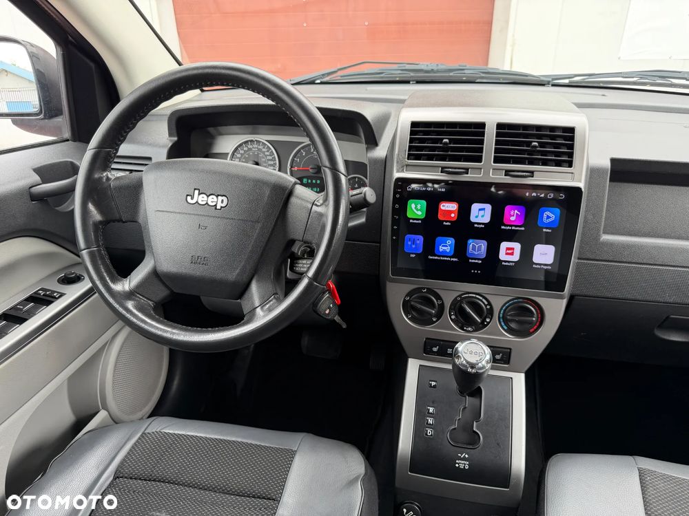 Jeep Compass 2.4I 4x4 CVT Limited - 23